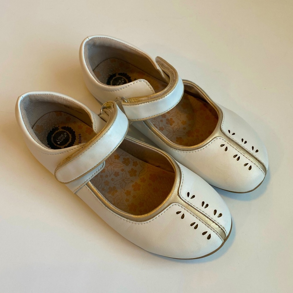 Livie & Luca size 2y white and gold leather dress shoes